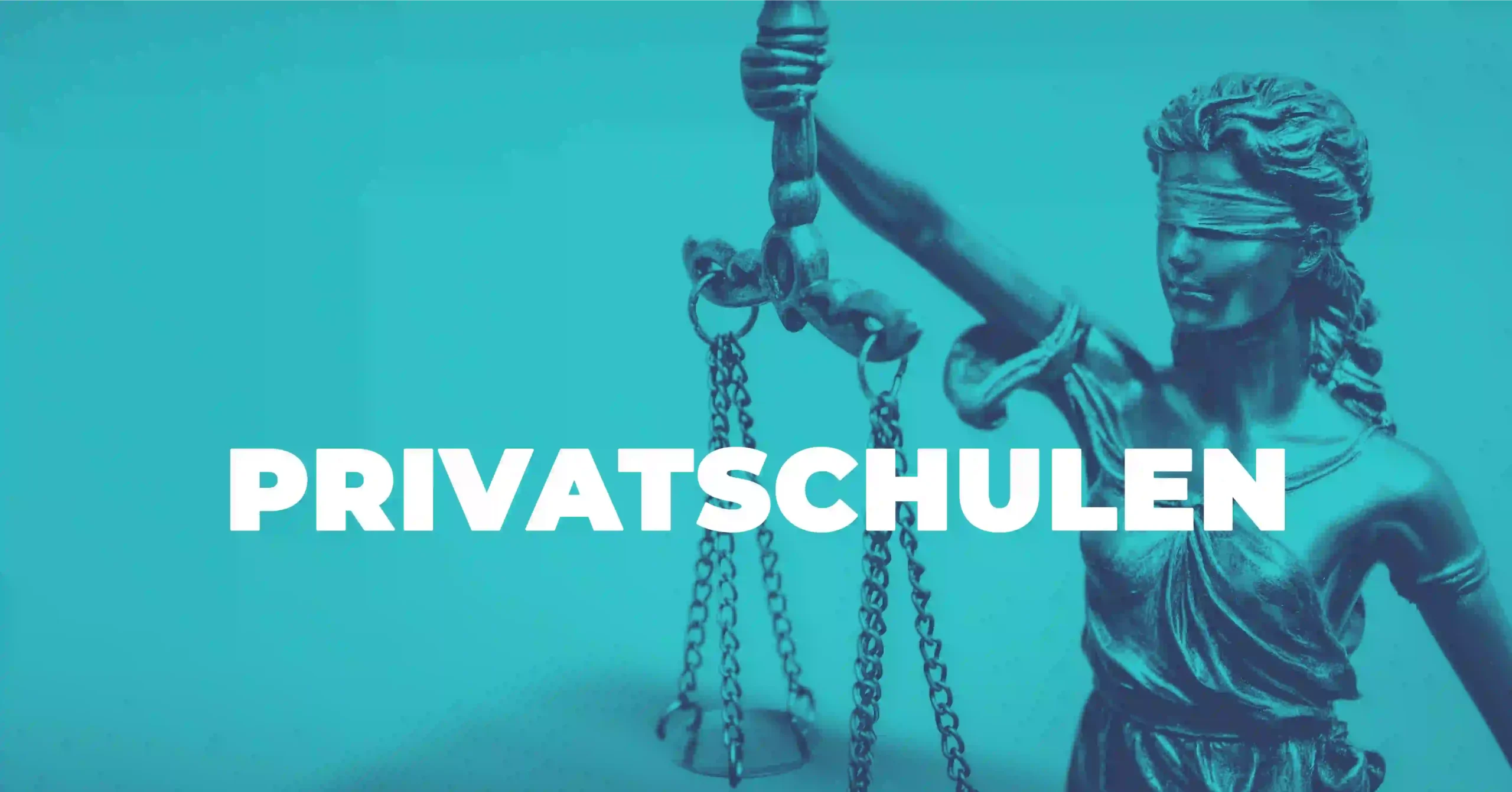 Privatschulen. Close-up einer Justitia Statue. Duotone blau mit weißem Text. Symbol für Gerechtigkeit und Anwalt.